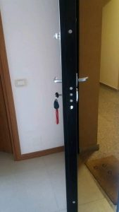 reparatii usi sector 6