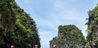 Sejur în Phuket – Relaxare în Paradisul Exotic