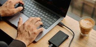 Cloud vs. offline: cum să îmbinăm accesibilitatea și securitatea