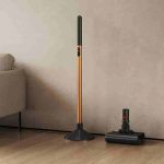 Dincolo de mopul clasic: cum transformă Dyson modul în care curățăm podelele